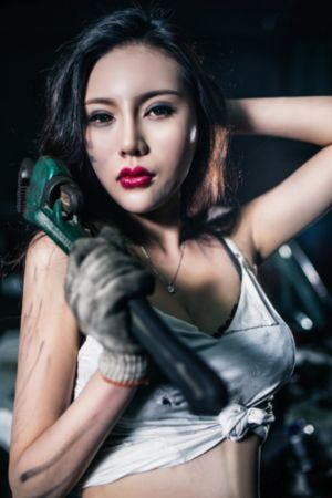 巨胸女仆服务在线播放