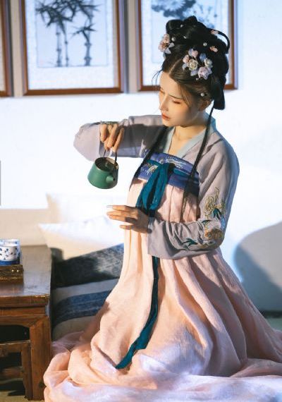 强女警花系列在线观看