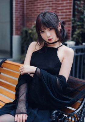 椎名由奈
